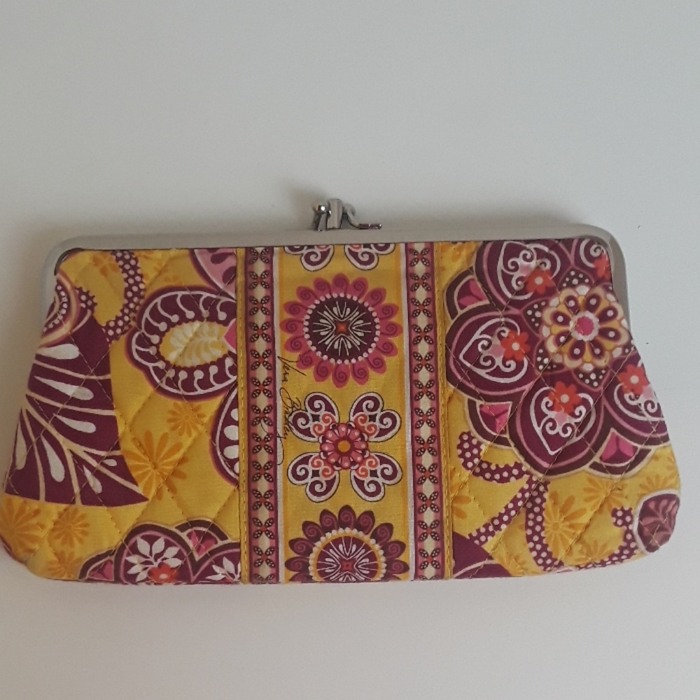 🌻Vera Bradley Bali Gold Wallet Clutch